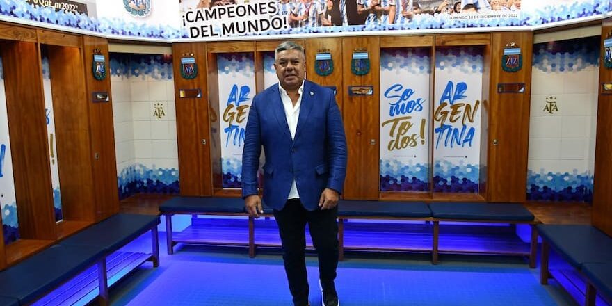 claudio-tapia-en-las-instalacion